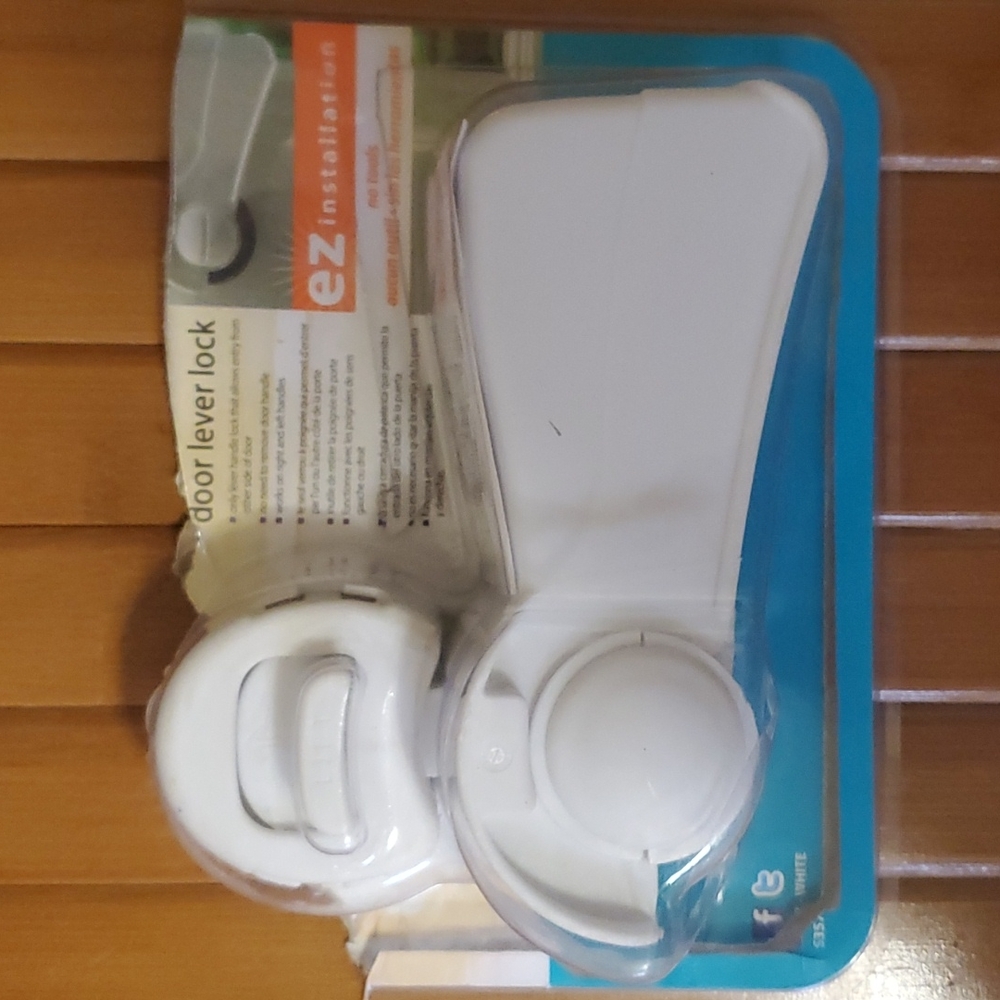 Kidco door lever lock